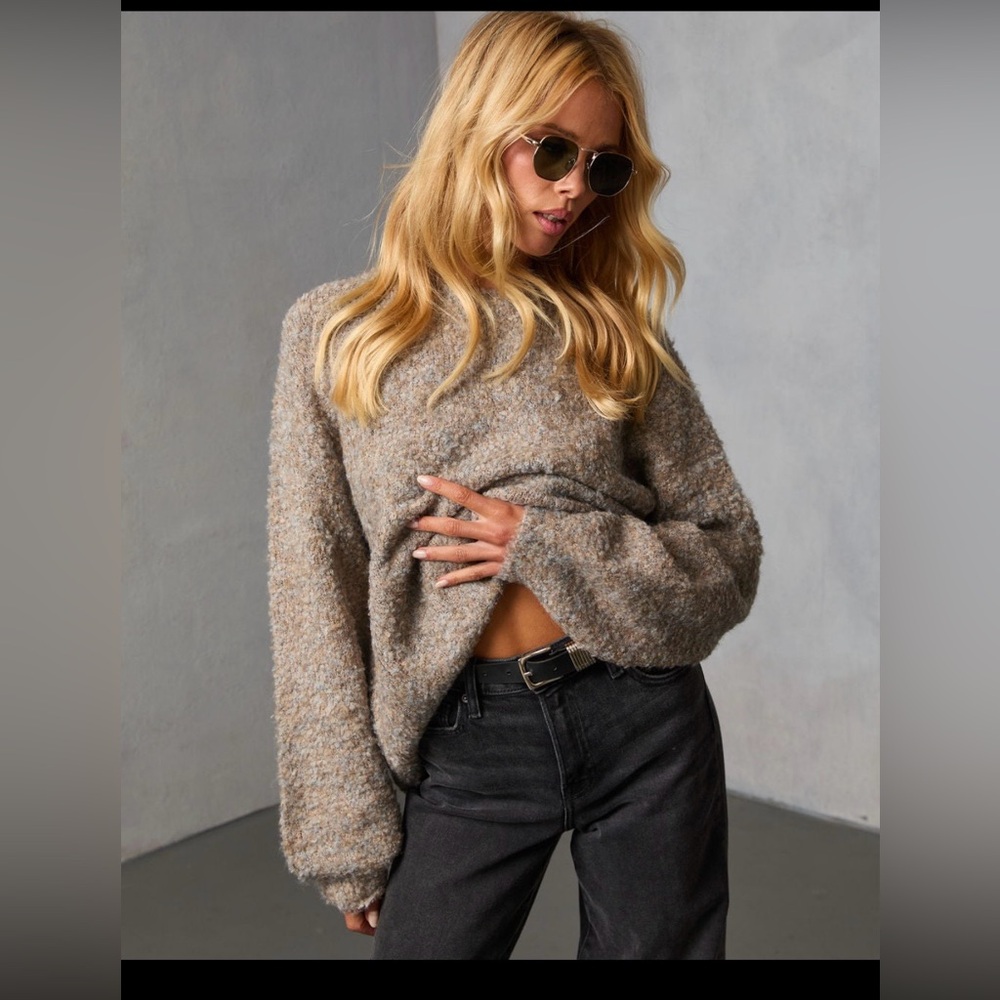 Vici - Crew Neck Sweater - Picture 1 of 8